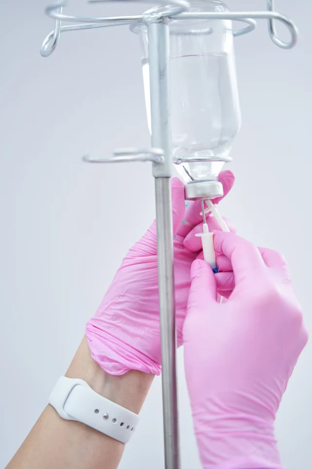 Infusionstherapie – Vitamin C Infusion: Immunsystem und Haut – was die Forschung sagt
