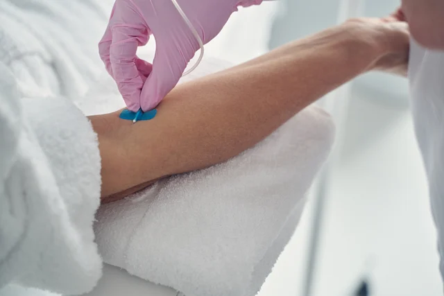 Infusionstherapie – Infusionen vs. Tabletten: Bioverfügbarkeit ehrlich erklärt