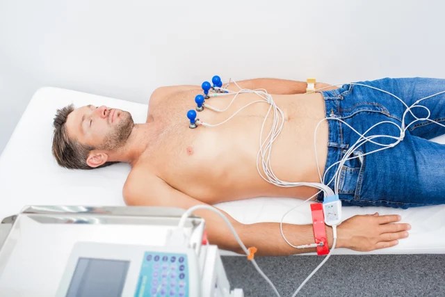EKG-Untersuchung – Symbolbild für mögliche COVID-Folgen am Kreislauf